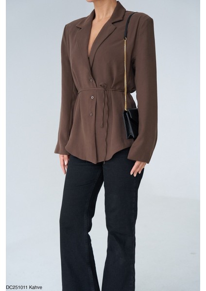 Kadın Kruvaze Yaka Bağcıklı Basıc Sezonluk Ceket modelleri