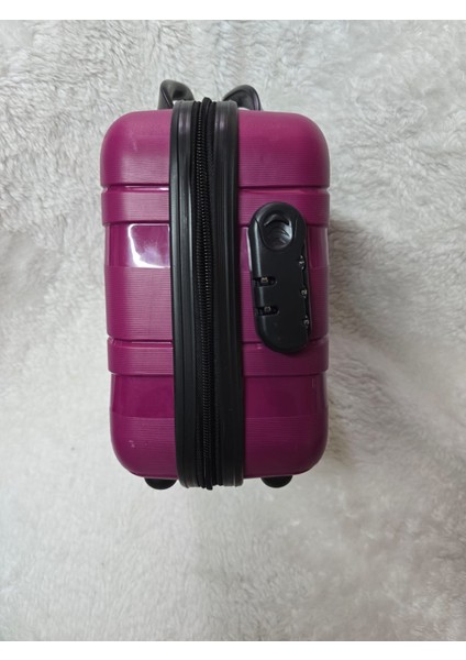 Basarideri Las Vegas Polo Club Makyaj Çantası fiyatları