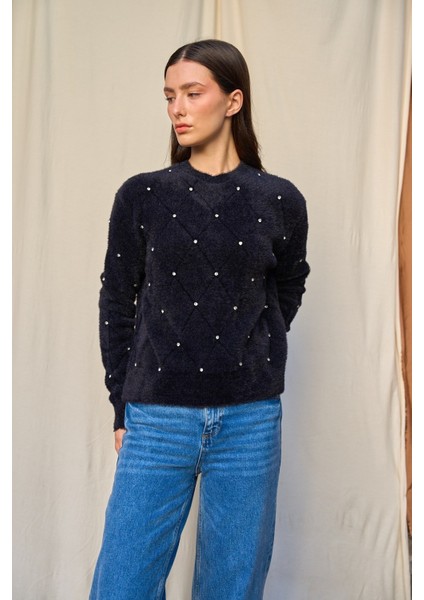 Kadın Taş Detaylı Peluş Standart Kazak