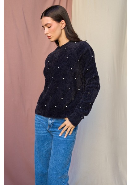 Kadın Taş Detaylı Peluş Standart Kazak modelleri