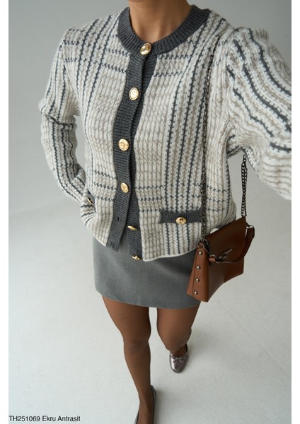 Kadın Düğmeli Cepli Desenli Kısa Basıc Triko Hırka modelleri