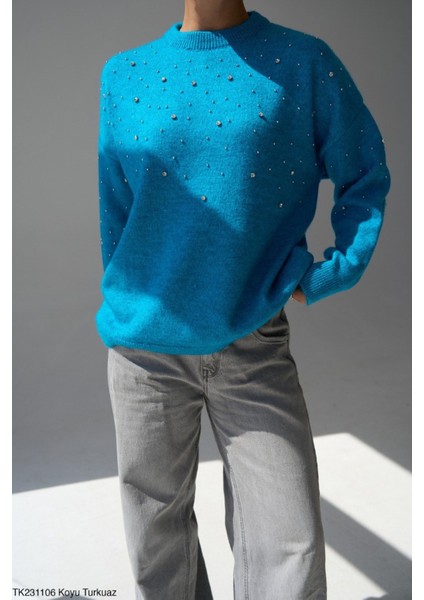 Kadın Taş Detaylı Peluş Standart Kazak