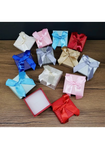 Yüzük Kutusu - Lisinya