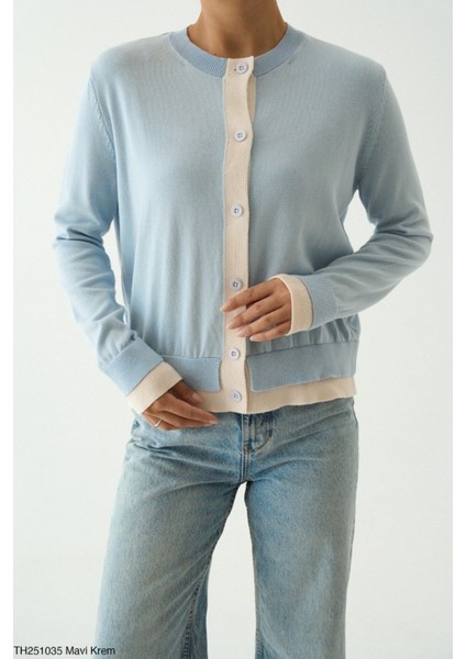 Kadın Çift Renk Ince Sezonlık Düğmeli Hırka fiyatları