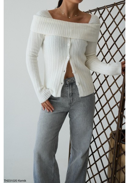 Kadın Kayık Yaka Komple Düğmeli Kışlık Triko Hırka