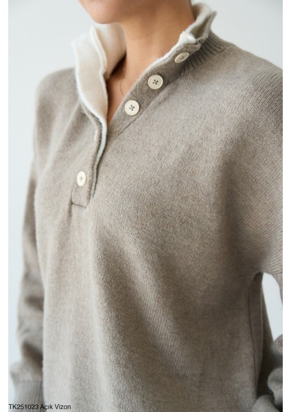 Kadın Yarım Düğmeli Çift Renk Yaka Basıc Kazak modelleri