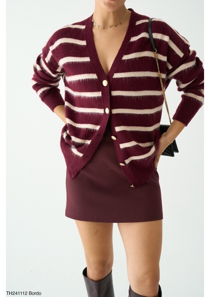 Kadın Düğmeli Standart Beden Çizgili Oversize Triko Hırka