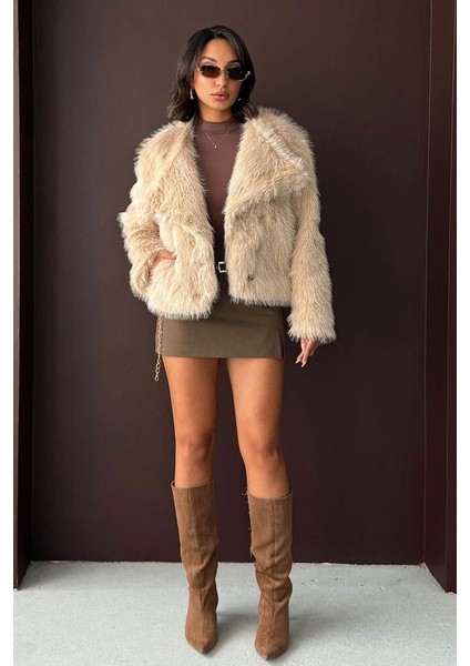 Kadın Vintage Peluş Tüylü Crop Ceket Altın Düğmeli Bisiklet Yaka Kışlık Şık Ceket fırsatları