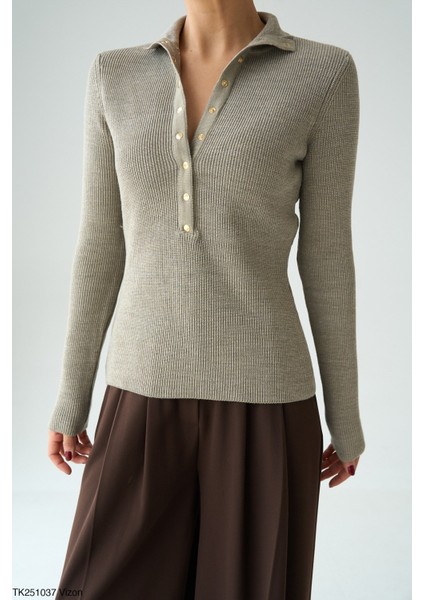 Kadın Yarım Pat Düğmeli Basıc Günlük Triko Kazak