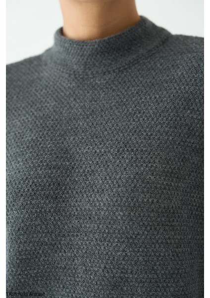 Kadın Yarım Boğaz Kısa Kol Sezonluk Oversize Kazak (Kemersiz) fiyatları