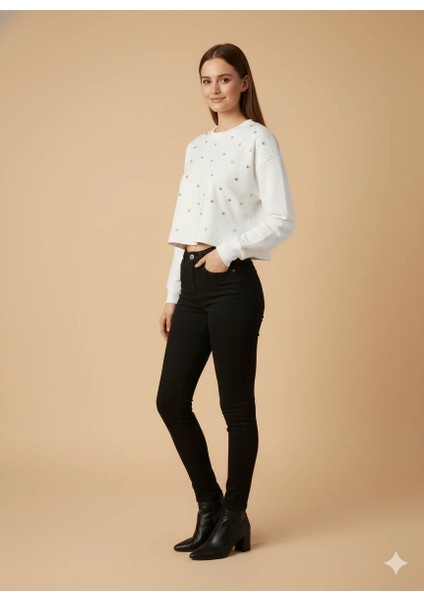 Kadın Uzun Kollu Kısa Kazak Taşlı Detaylı Crop Üst Giyim modelleri