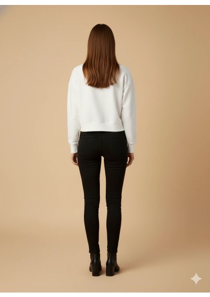 Kadın Uzun Kollu Kısa Kazak Taşlı Detaylı Crop Üst Giyim indirimleri