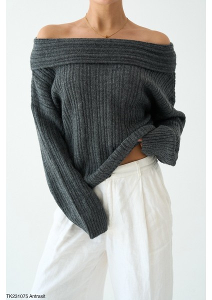 Kadın Rahat Kalıp Omuz Dekolteli Triko Kazak fiyatları