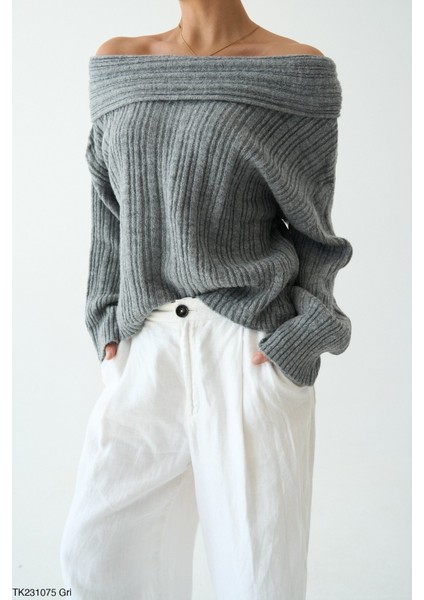 Kadın Rahat Kalıp Omuz Dekolteli Triko Kazak fiyatları