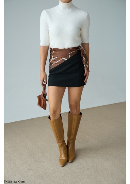 Kadın Yarım Balıkçıl Yaka Kısa Kol Kazak