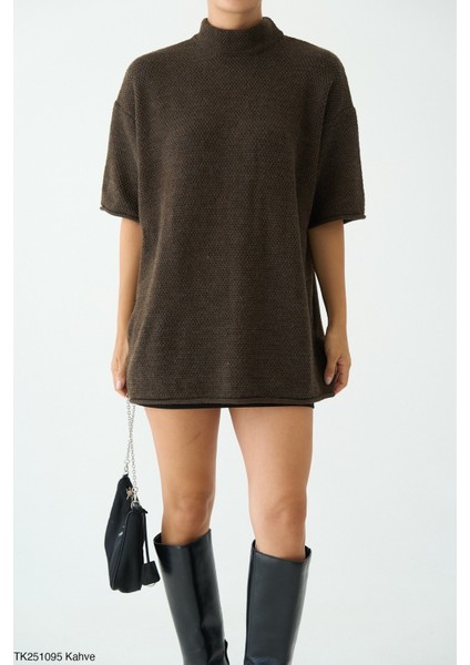 Kadın Yarım Boğaz Kısa Kol Sezonluk Oversize Kazak (Kemersiz) fiyatları