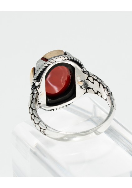 Modern El Işçiliği Kırmızı Akik Taşlı 925 Ayar Gümüş Erkek Yüzük – Zarif ve Güçlü Tasarım