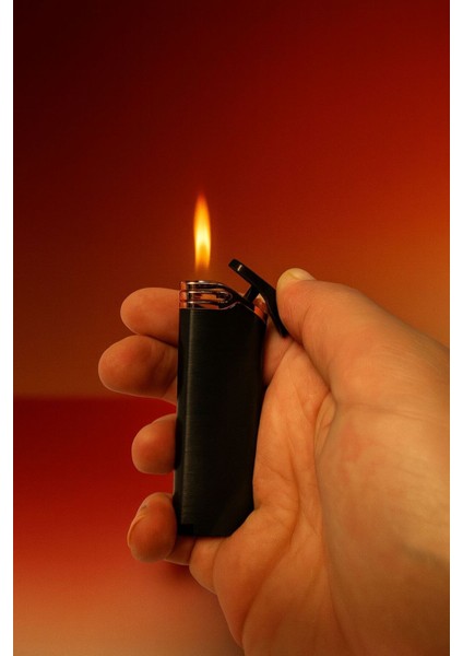 Premium Minyatürlü Pürmüz Çakmak – Şık Metal Gövde & Güçlü Alev modelleri