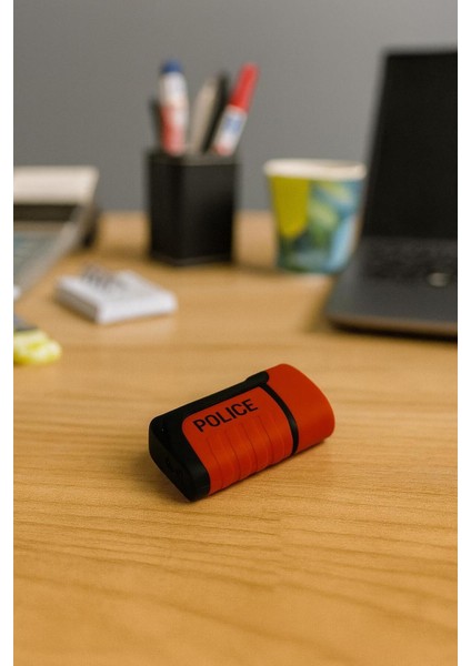 Police Marka Kırmızı Siyah Gazlı Pürmüzlü Çakmak – Rüzgar Geçirmez, Lüks Tasarım fiyatları