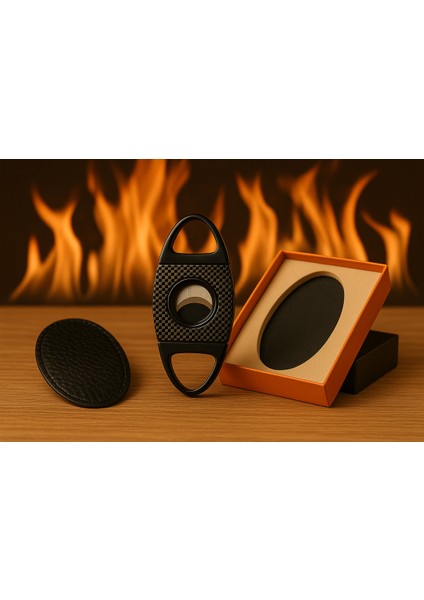 Karbon Desenli Çelik Puro Kesici – Çift Taraflı Mekanizma ve Deri Kılıf modelleri