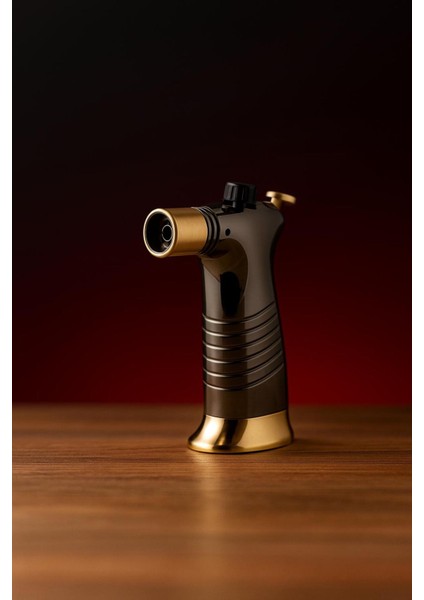 Pro Metal Pürmüz Çakmak – Gücün ve Şıklığın Sembolü