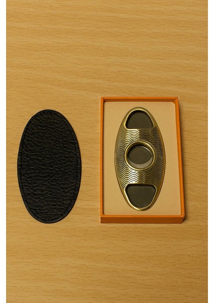 Gold & Rose Desenli Çelik Puro Kesici – Deri Kılıf ve Hediye Kutulu