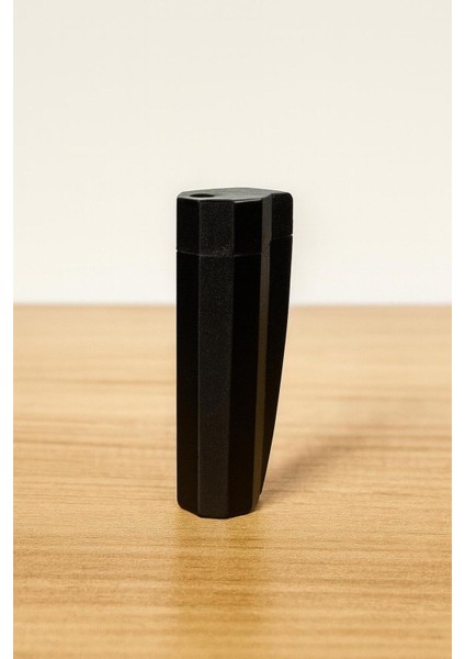 🔹 Mat Siyah Yandan Basmali Premium Pürmüz Çakmak – Şık ve Güçlü Tasarım fiyatları