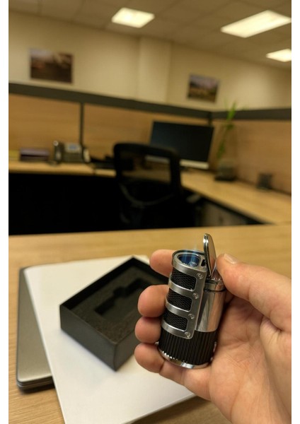 💎 Hunter Premium 3’ Pürmüzlü Puro Çakmağı – Puro Delici Özellikli, Lüks Metal Hediye Kutulu