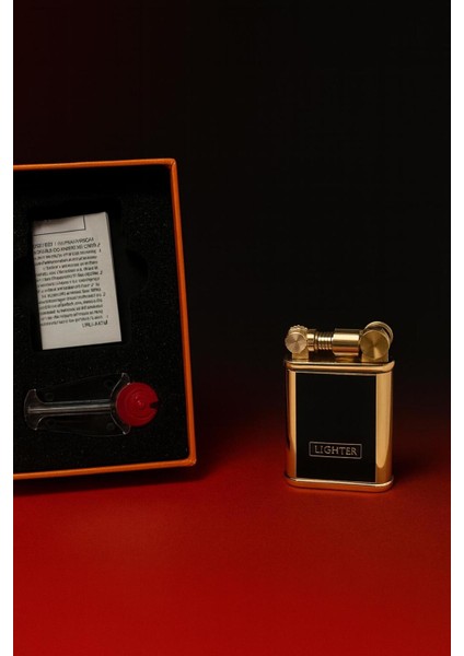 Retro Gold Siyah Metal Benzinli Çakmak | Hediye Kutulu Klasik Tasarım modelleri