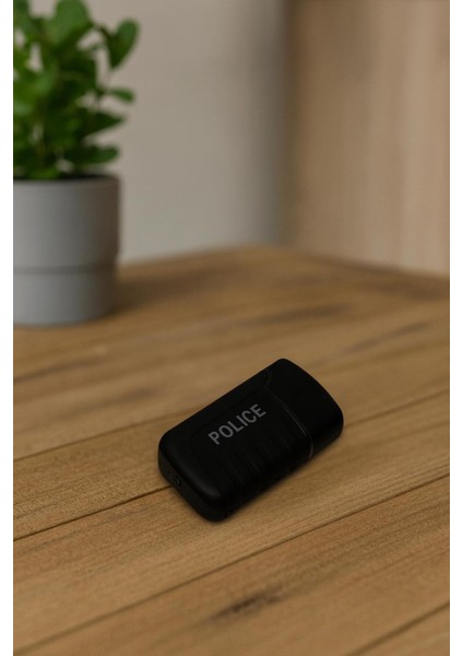 Police Marka Siyah Gazlı Pürmüzlü Çakmak – Rüzgar Geçirmez, Lüks Tasarım fiyatları