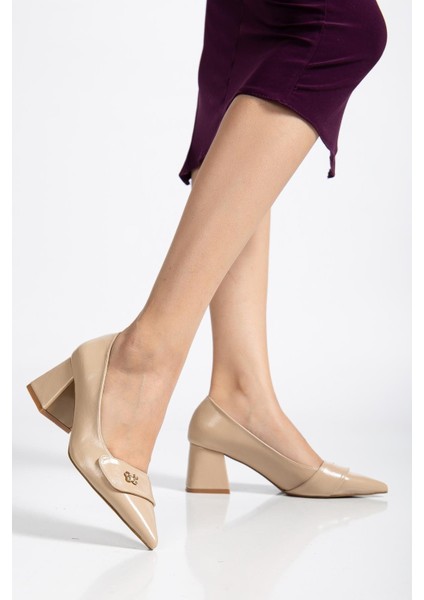 Nude Büyük Beden Kadın Topuklu Ayakkabı Rugan Kalın Topuklu Sivri Burun fiyatları