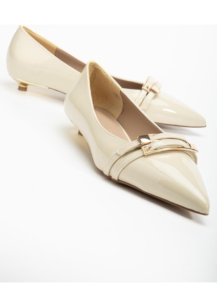 Kadın Kısa Topuklu Ayakkabı Ten Rugan Minik Ökçeli Bantlı