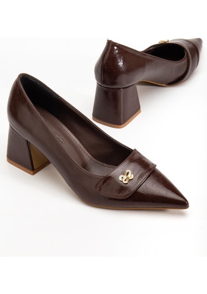 Kahverengi Büyük Beden Kadın Topuklu Ayakkabı Rugan Kalın Topuklu Sivri Burun