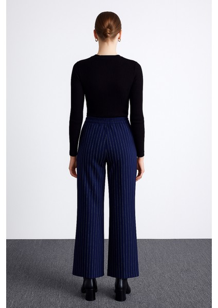 Regular Fit Yüksel Bel Geniş Paça Pantolon Bayan Pantolon 25K0393K1 modelleri