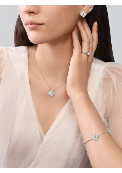 Van Cleef & Arpels Vintage Alhambra Bileklik, 5 Motif Yonca 925 Ayar Gümüş, Zirkon Taşlı fiyatları