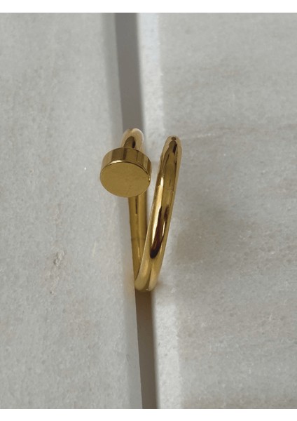 Çivi Detaylı Parlak Gold Yüzük fiyatları