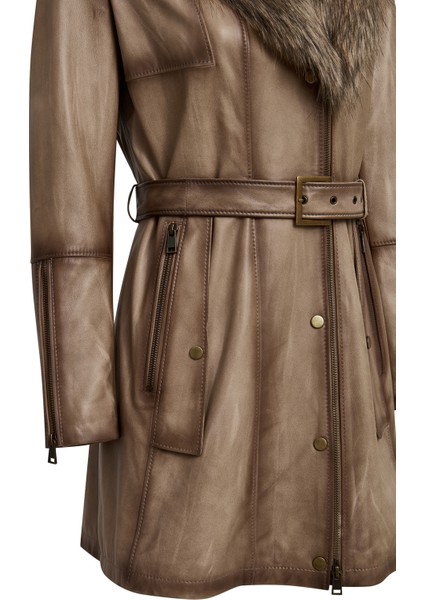 Kelly Kadın Bej Yaka Kürklü Deri Kaban 25WGE5619NC modelleri