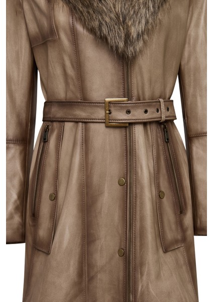 Kelly Kadın Bej Yaka Kürklü Deri Kaban 25WGE5619NC