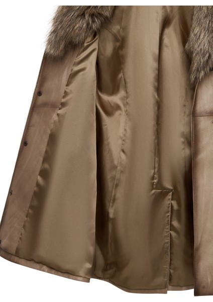 Kelly Kadın Bej Yaka Kürklü Deri Kaban 25WGE5619NC