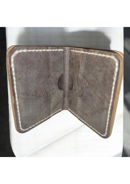 El Yapımı Hakiki Deri Kuş Figürlü Erkek Cüzdan | El Boyaması ve Yakma Sanatı Slim Bifold Model | Sanatsal Tasarım fırsatları