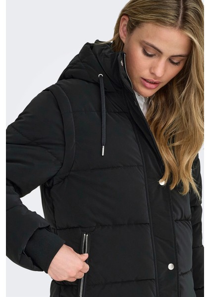 Onldixie Kapitoneli Regular Fit Kapüşonlu Uzun Mont Bayan Mont 15349120 fırsatları