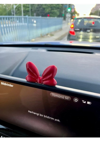 Kırmızı Fiyonk Şık Tasarım Torpido Aksesuarı, Araç Içi Süsü