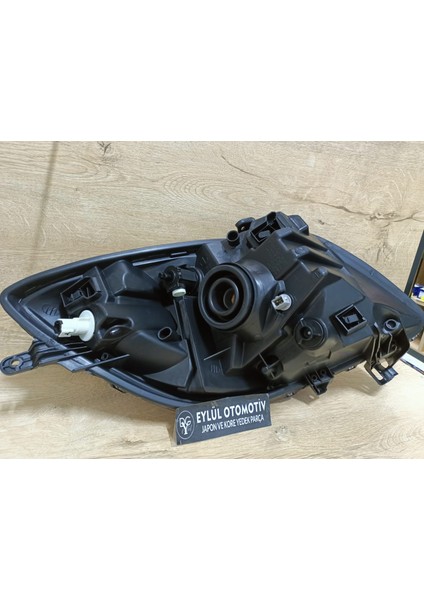 81130-0D080 Far Yarıs 03-05 Elektrikli Sağ fiyatları