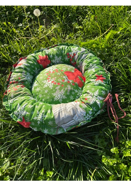 Kedi ve Köpek Yatağı Minderi (Yılbaşı) 50 cm