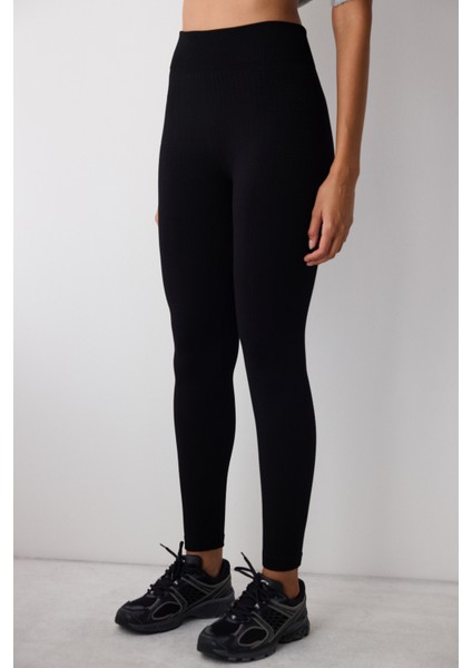Siyah Dikişsiz (Seamless) Sıcak Tutan Termal Etkili Yüksek Bel Tayt