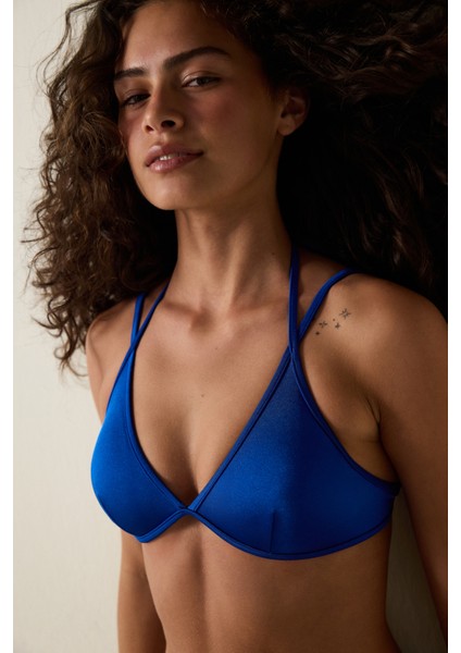 Lapis Minimal Kesim Bağlama Detaylı Mavi Bikini Üstü