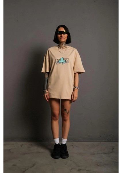 Kadın Sırt Baskılı T-Shirt - Bej -Vlmr modelleri