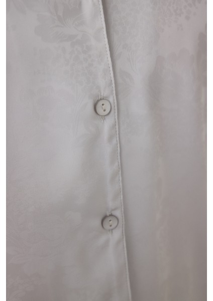 Açık Gri Roses Saten Uzun Kollu Gömlek Yaka Pijama Takımı