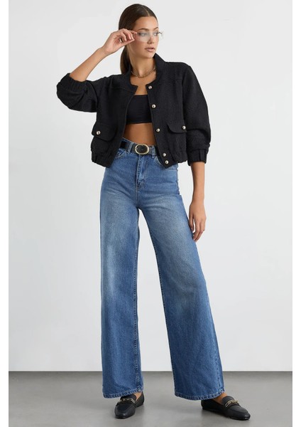 Kadın Cep Detaylı Kadife Yuvarlak Yakalı Ceket Siyah