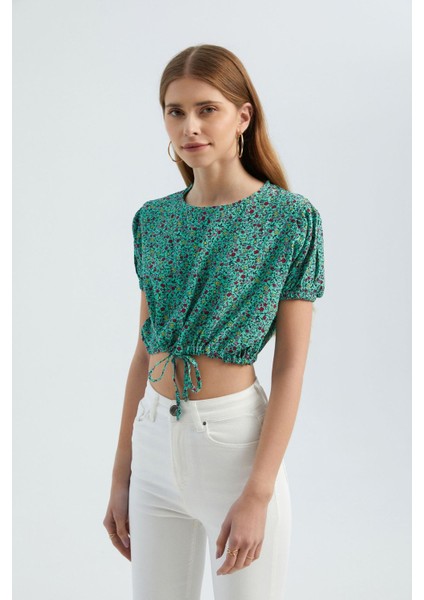 Kadın Çiçekli Yuvarlak Yakalı Bağcıklı Crop Top Yeşil